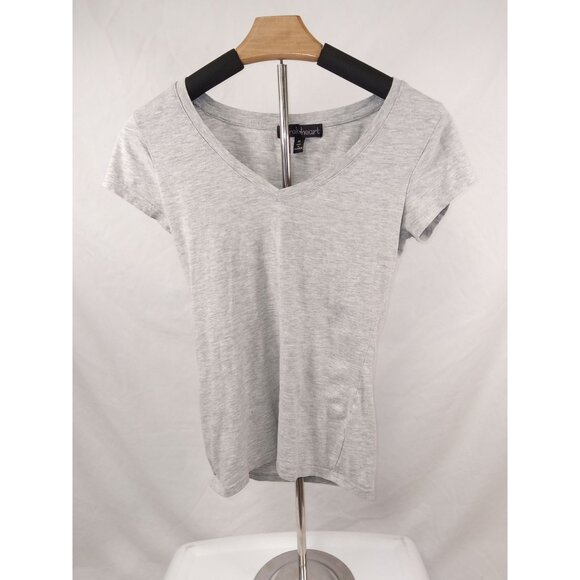 Bundle of Two (2) Derek Heart Women's Short Sleeve Grey & Purple Tops Medium - Picture 2 of 13